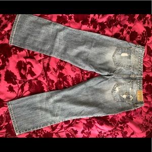 Guess women’s crop stretch jeans